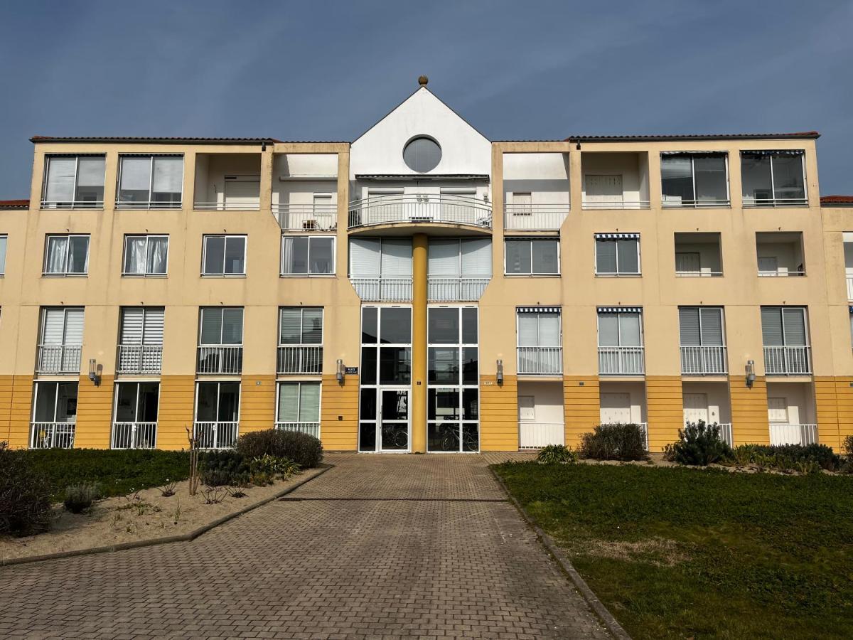 Appartement 1 Chambre, Avec Loggia Et Vue Sur Le Port Olona La Chaume Buitenkant foto