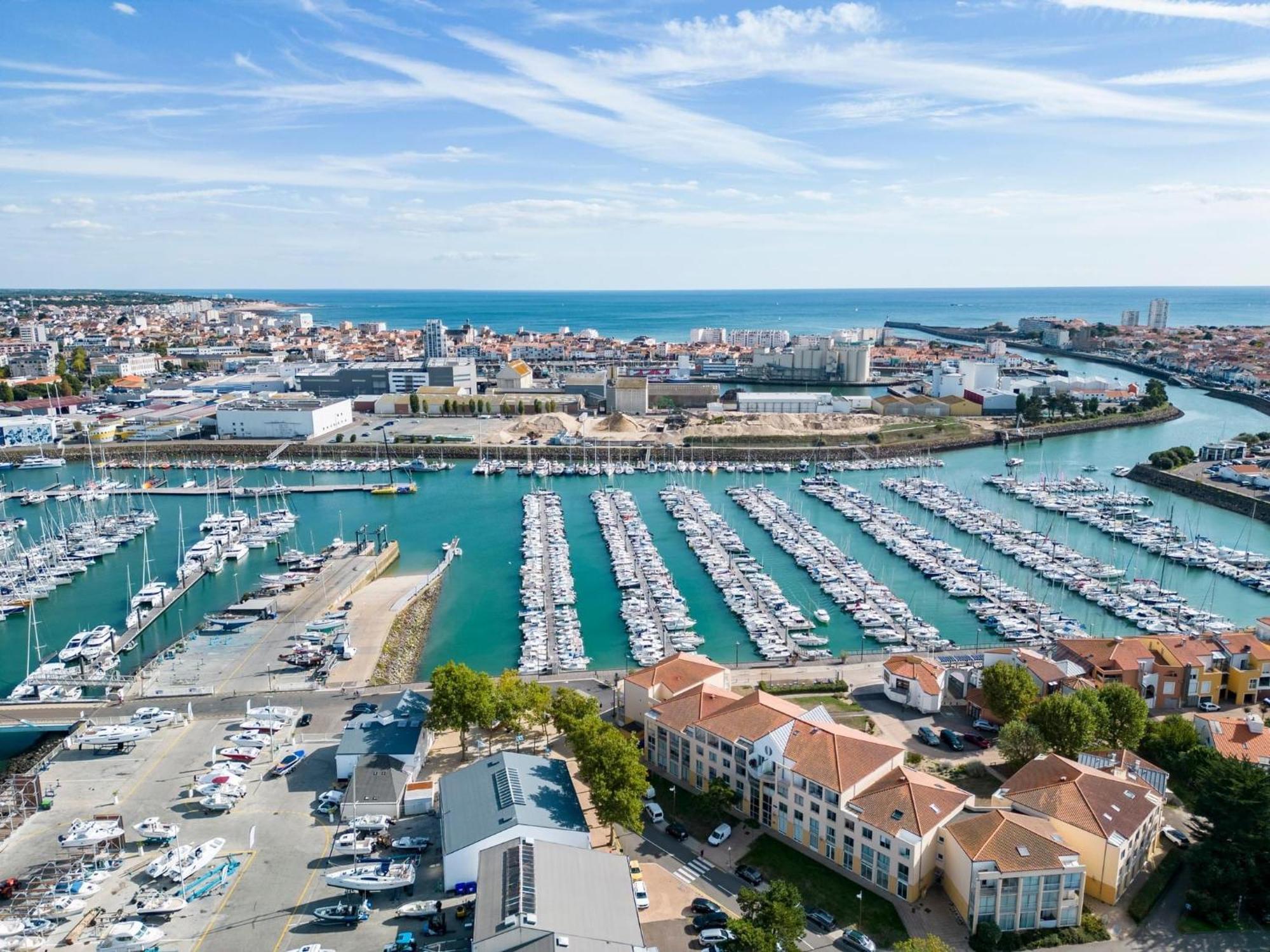 Appartement 1 Chambre, Avec Loggia Et Vue Sur Le Port Olona La Chaume Buitenkant foto