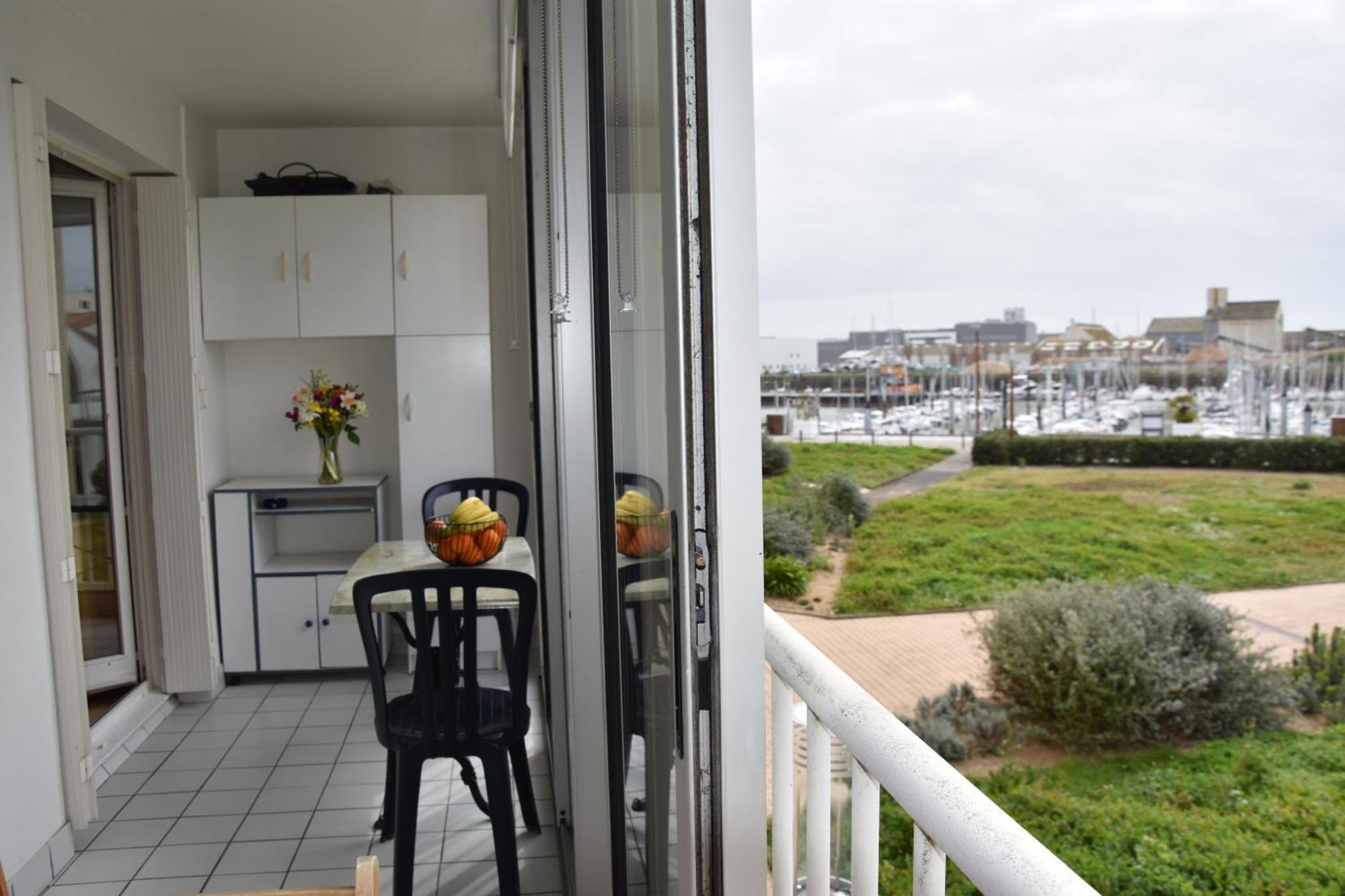 Appartement 1 Chambre, Avec Loggia Et Vue Sur Le Port Olona La Chaume Buitenkant foto